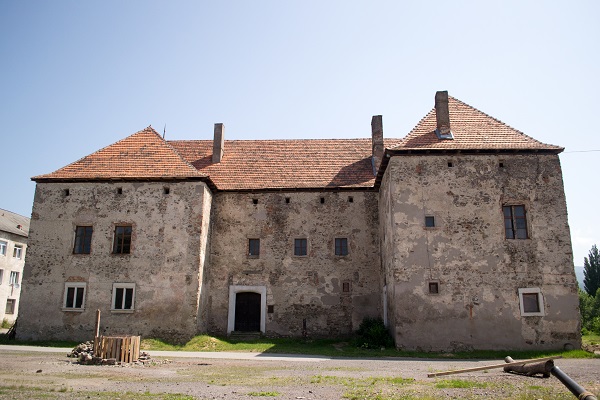 Замок Сент-Міклош, Чинадієво