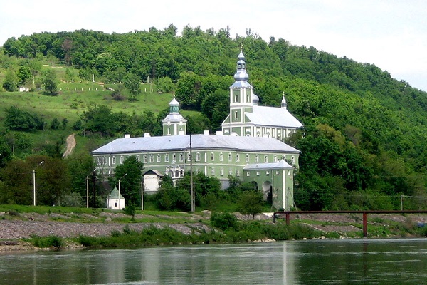 Свято-Миколаївський монастир, Мукачево