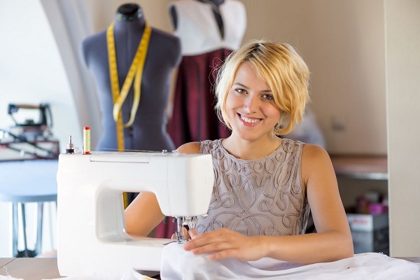 Машинка швейная с опцией вышивки: еще больше возможностей для увлекательного творчества