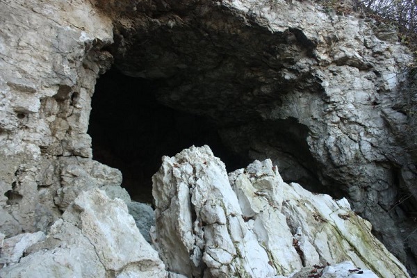 Печера Довбуша.jpg